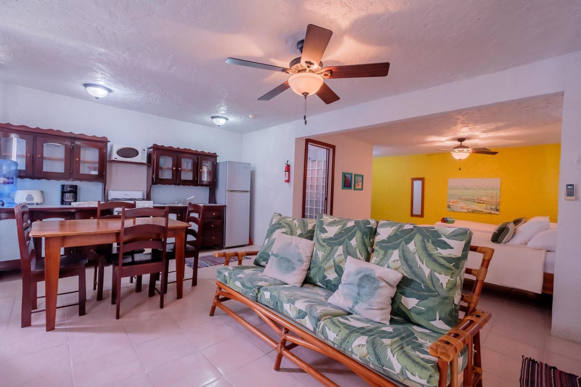 Seven Seas Resort Adults Only San Pedro  Exteriör bild