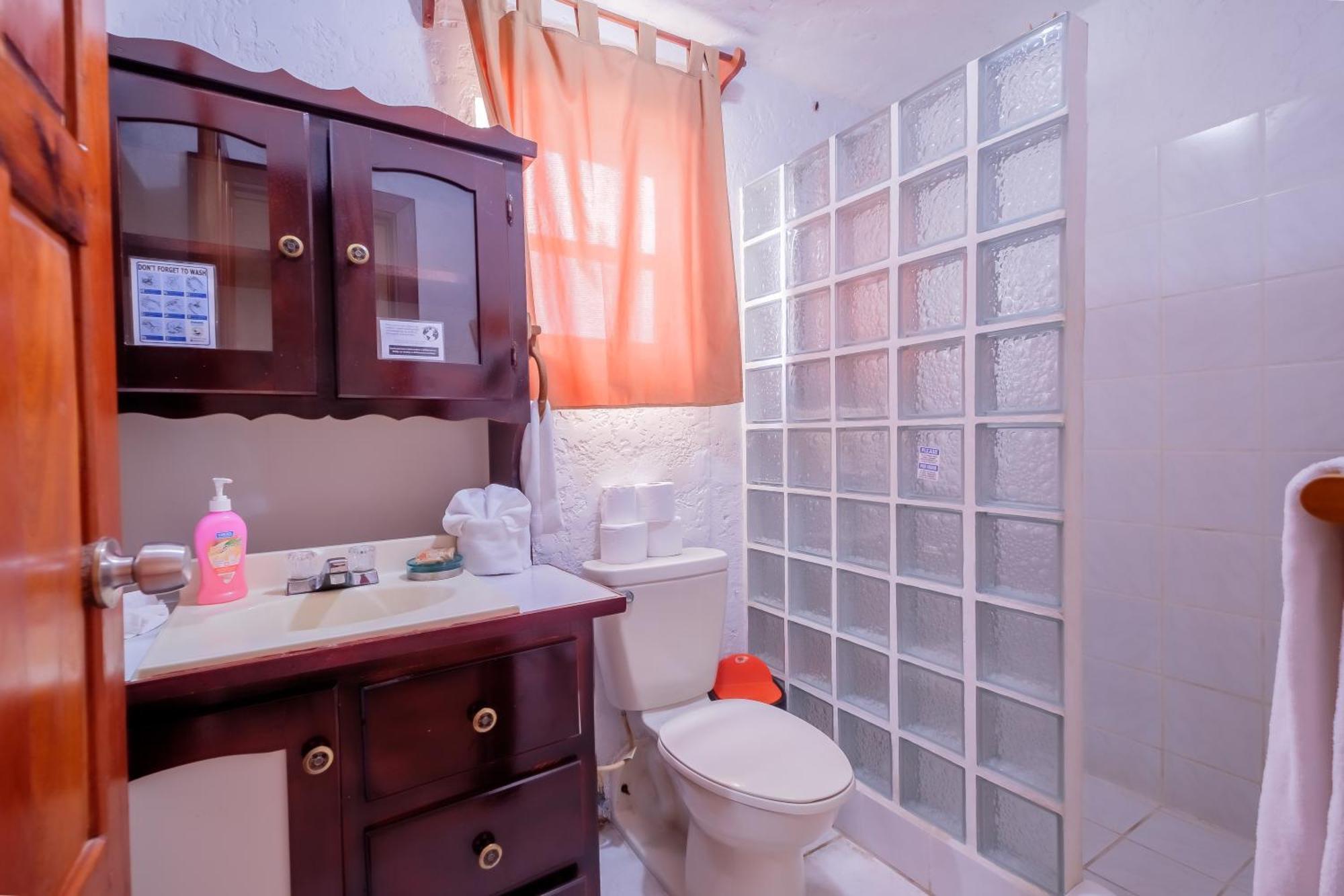 Seven Seas Resort Adults Only San Pedro  Exteriör bild